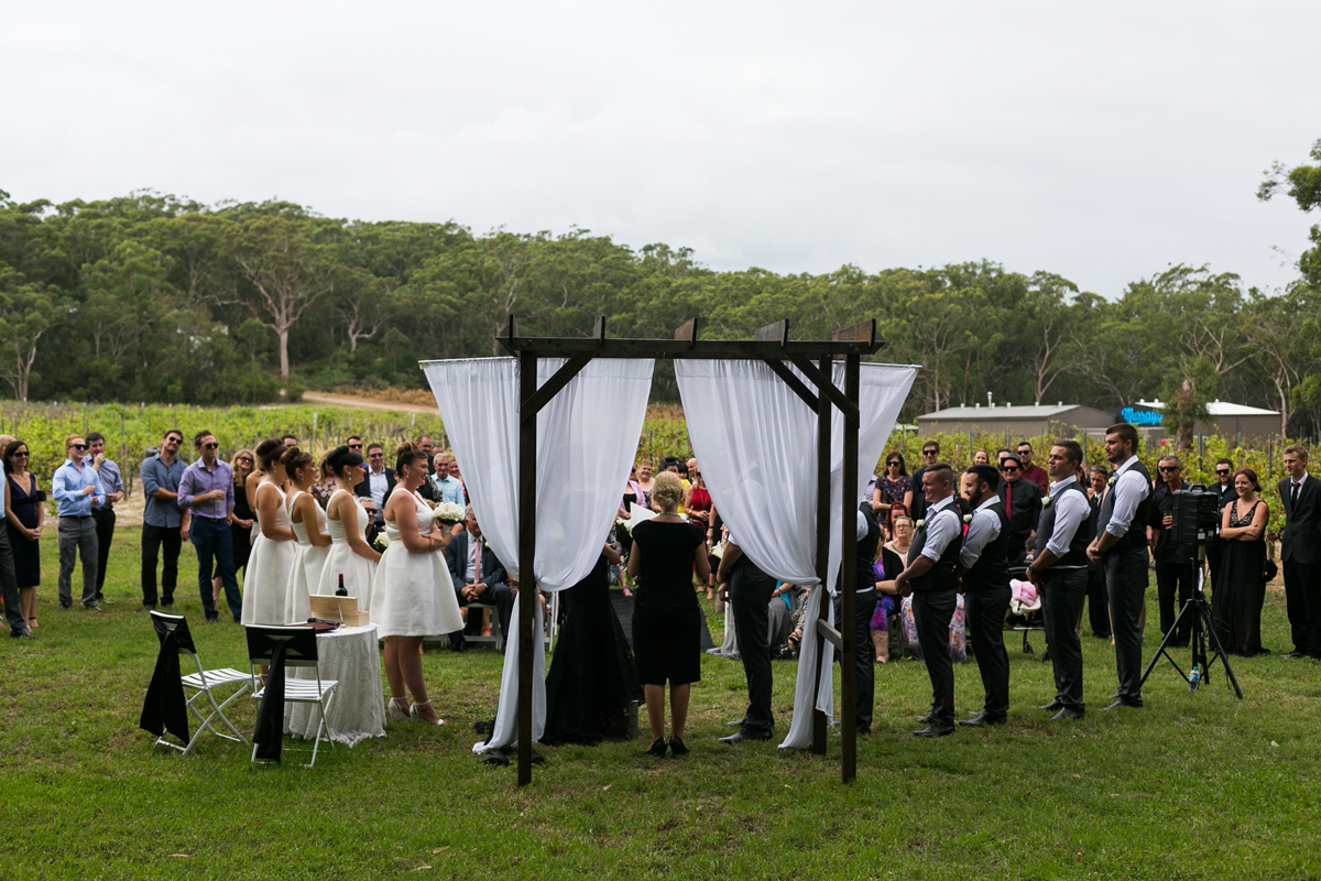 10-port-stephens-wedding-photographers-at-murrays-brewing-co