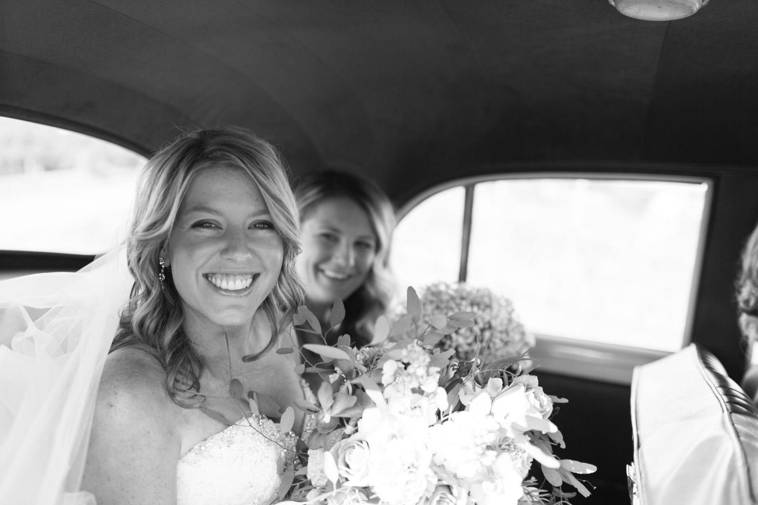 2_beautiful-bride-captured-by-awesome-wedding-photographer